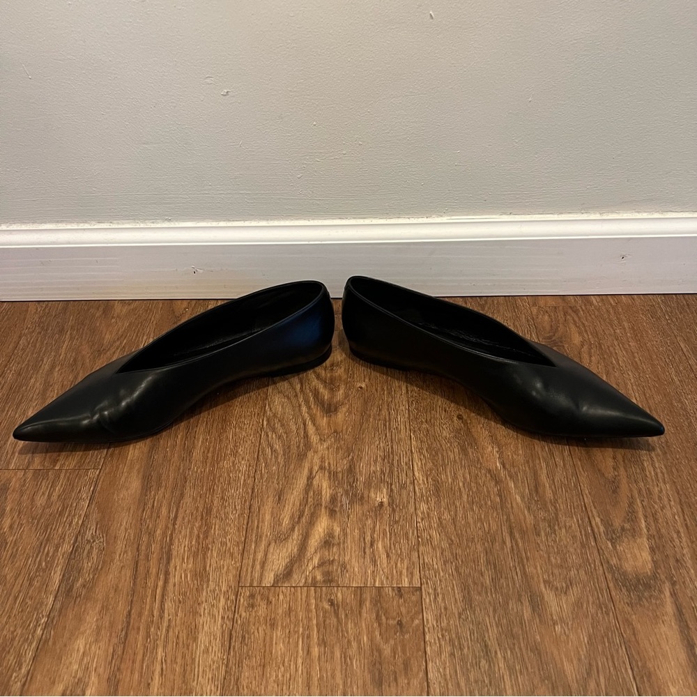 Céline black leather pointed toe flats - Picture 3 of 4